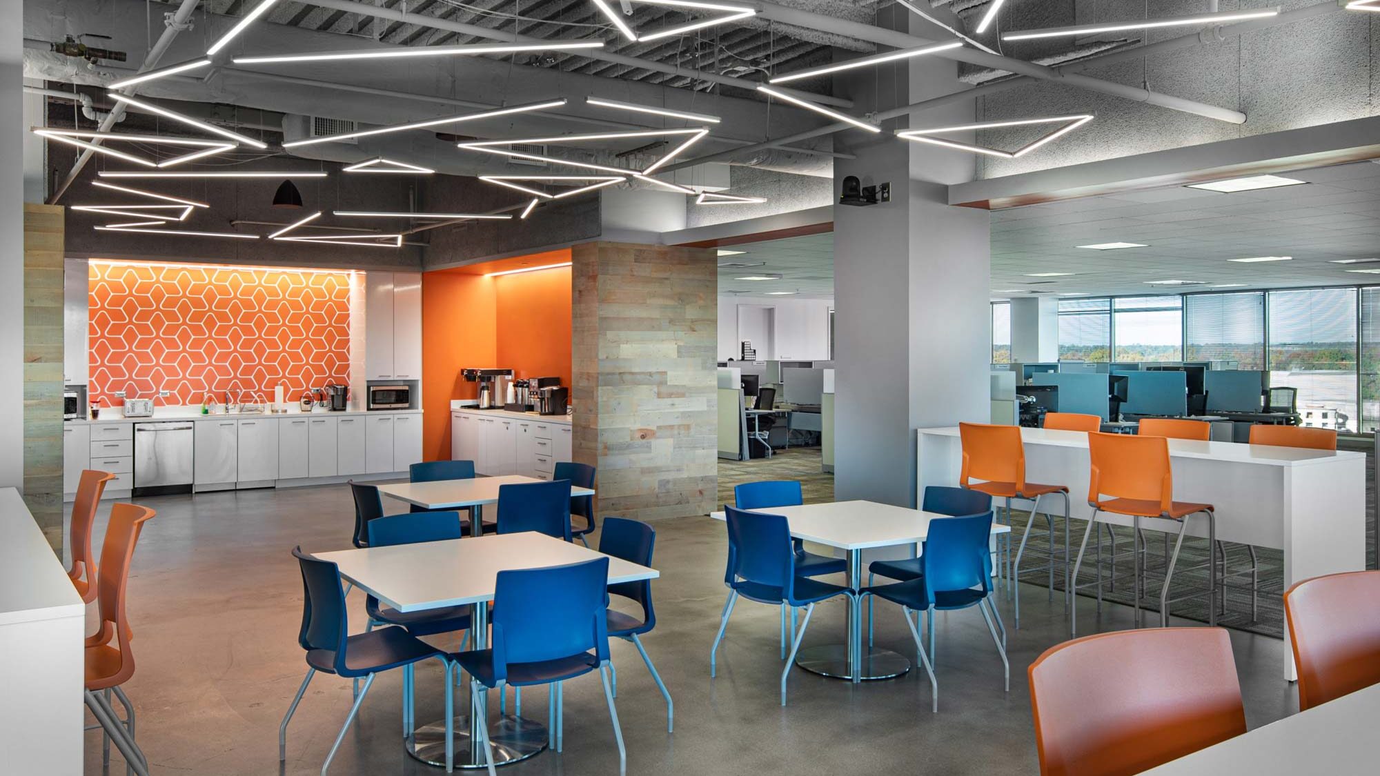 Geometric linear lighting installed at Waystar